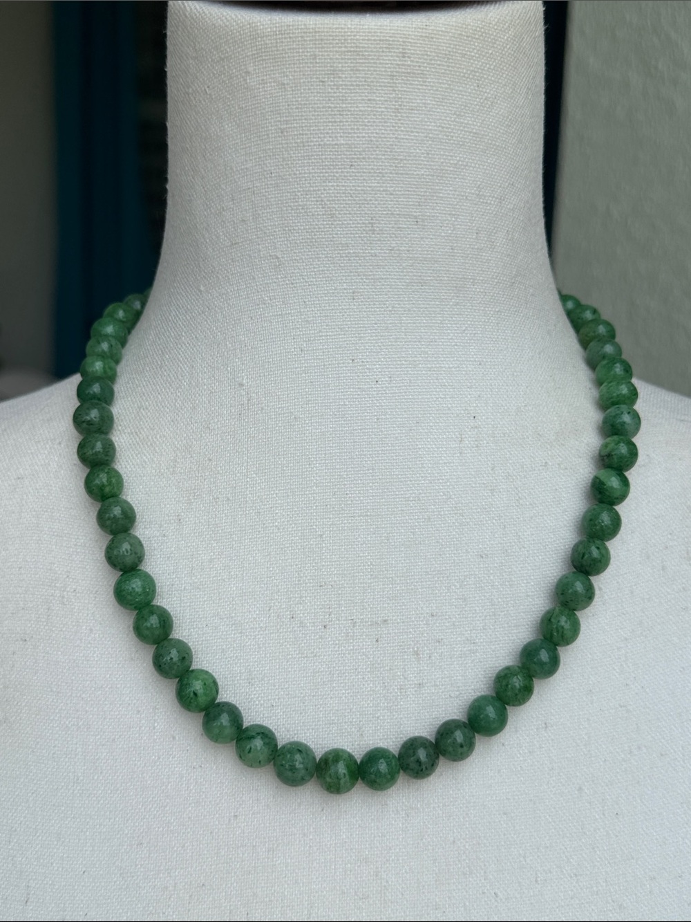 Vintage jade beaded necklace